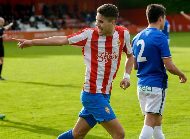 El juvenil Dani Sandoval es uno de los favoritos a poder dar el salto desde el juvenil al filial este verano (Foto: Real Sporting)