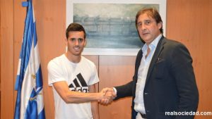 Juanmi junto con Lorenzo Juarros. Vía realsociedad.com