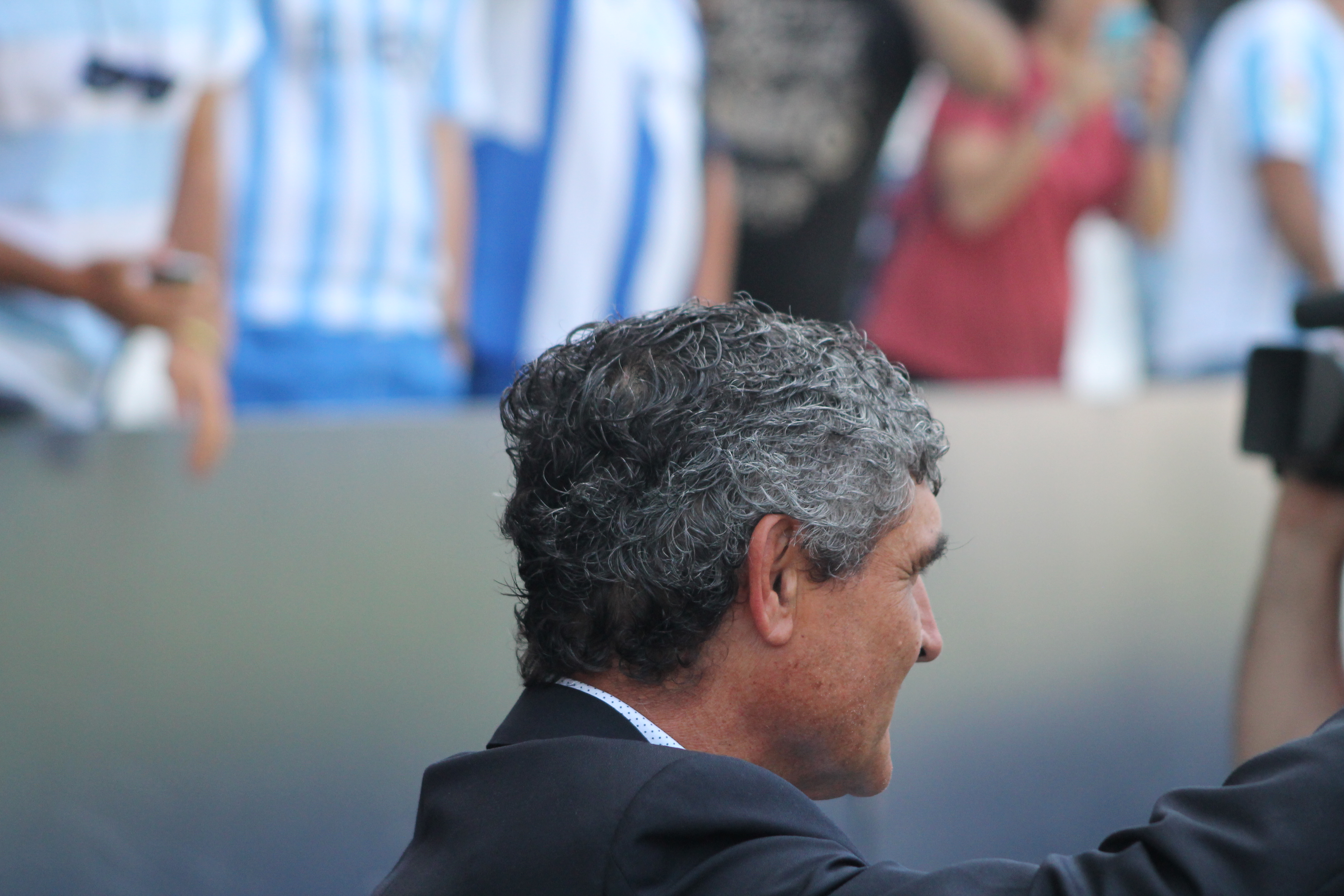 Juande con la afición malaguista. Foto: Sexto Anillo.