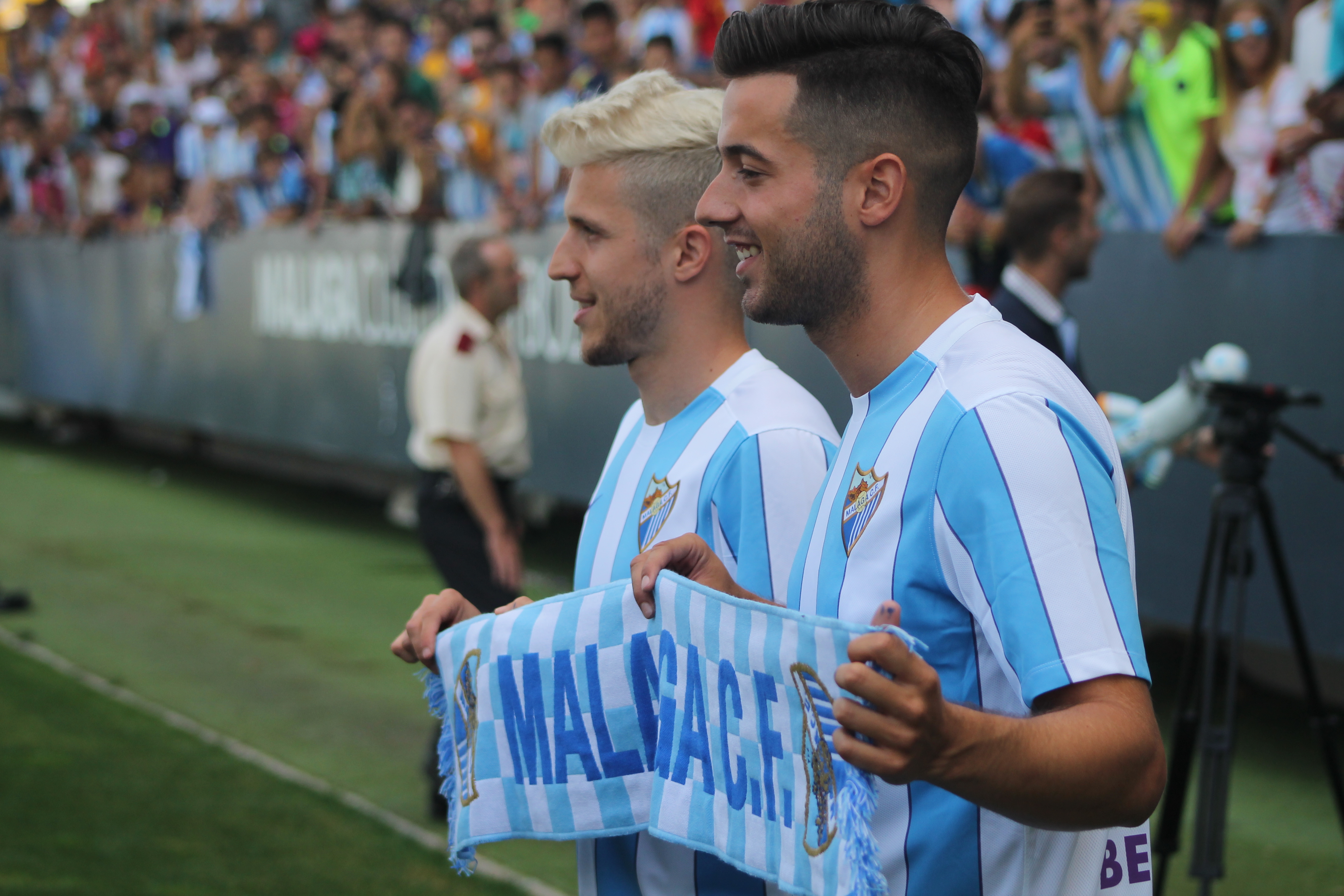 Presentación de Koke y Jony en la Rosaleda. Foto: Sexto Anillo.