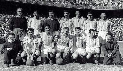 Equipo que disputo la final de 1950 ante el Athletic Club con Saso; Lesmes I, Babot, Lesmes II; Ortega, Lasala; Juanjo, Vaquero, Aldecoa, Revuelta y Coque. (Foto: realvalladolid.es)