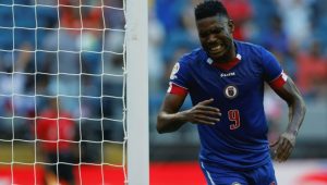 Guerrier lamenta un fallo ante Perú (@infobaeAmerica)
