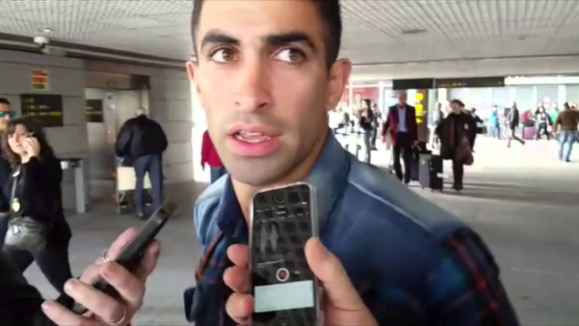 Santos en Málaga cuando vino en febrero para pasar reconociiento. Foto: youtube.com