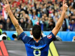 Doblete de Giroud (Vía: www.ole.com.ar).