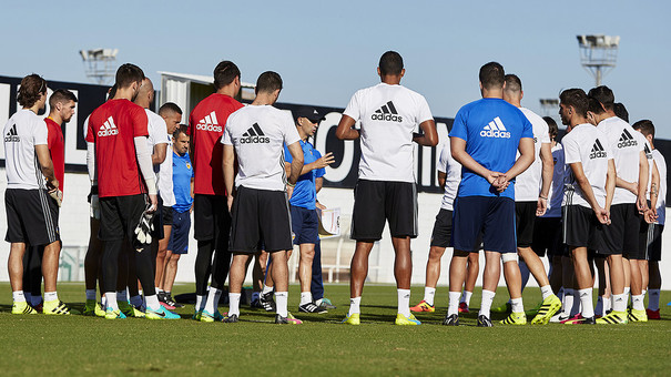 18-07-2016, Entrenamiento Valencia CF en Ciudad Deportiva VCF Paterna, Valencia.