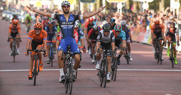 Sprint final donde Boonen se ha impuesto con autoridad. Fuente: prudentialridelondon.co.uk
