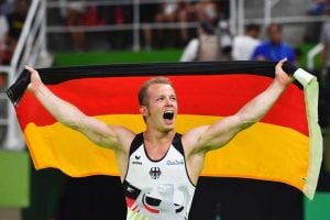 Fabian Hambuechen ganando su preciado título olímpico. Imagen de The Strait Times