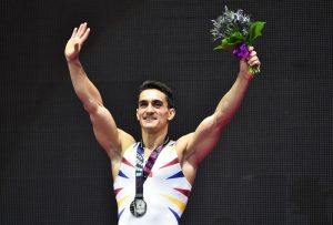 Marian Dragulescu, la gran leyenda del salto. Imagen por Getty Images