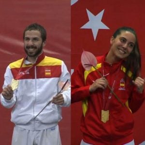 Campeones del Mundo Universitario (Matías izquierda, Rocío derecha), vía RFEKyDA
