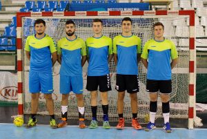 Los nuevos fichajes Majaria y Amarelle junto a los jugadores del filial Valverde, Prieto y Nikolai.