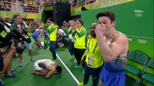 Participantes de Brasil durante la final de suelo GAM. Imagen por rtve.es