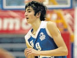 Ricky Rubio jugando una de las ediciones.