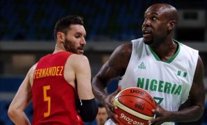 JJOO90 RIO DE JANEIRO BRASIL 11 08 2016 - Rudy Fernandez i de Espana ante Al-Farouq Aminu d de Nigeria hoy 11 de agosto de 2016 durante un juego de baloncesto en los Juegos Olimpicos Rio 2016 en el Arena Carioca 1 del Parque Olimpico en Rio de Janeiro EFE JORGE ZAPATA