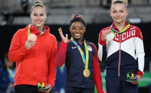 Podio de Salto femenino. Imagen de Vidalatinasd.com