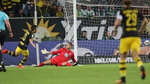 "Spieler des Spiels" en español "el jugaor del juego", asi lo dio a conocer la Bundesliga en su sitio oficial. (Foto vía bundesliga.de)