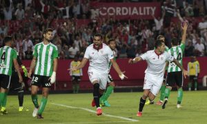 Gabriel Mercado celebrando su gol al Betis (As.com)