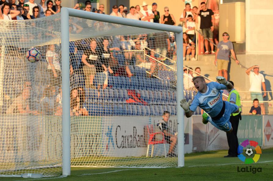 3-0 Aguilera / LFP