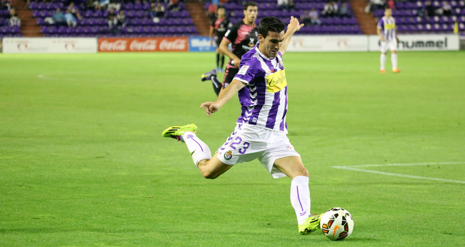 Alfaro será uno de los ex-blanquivioletas que disputará el encuentro con la camiseta del Córdoba C.F. (Foto: Be Soccer)