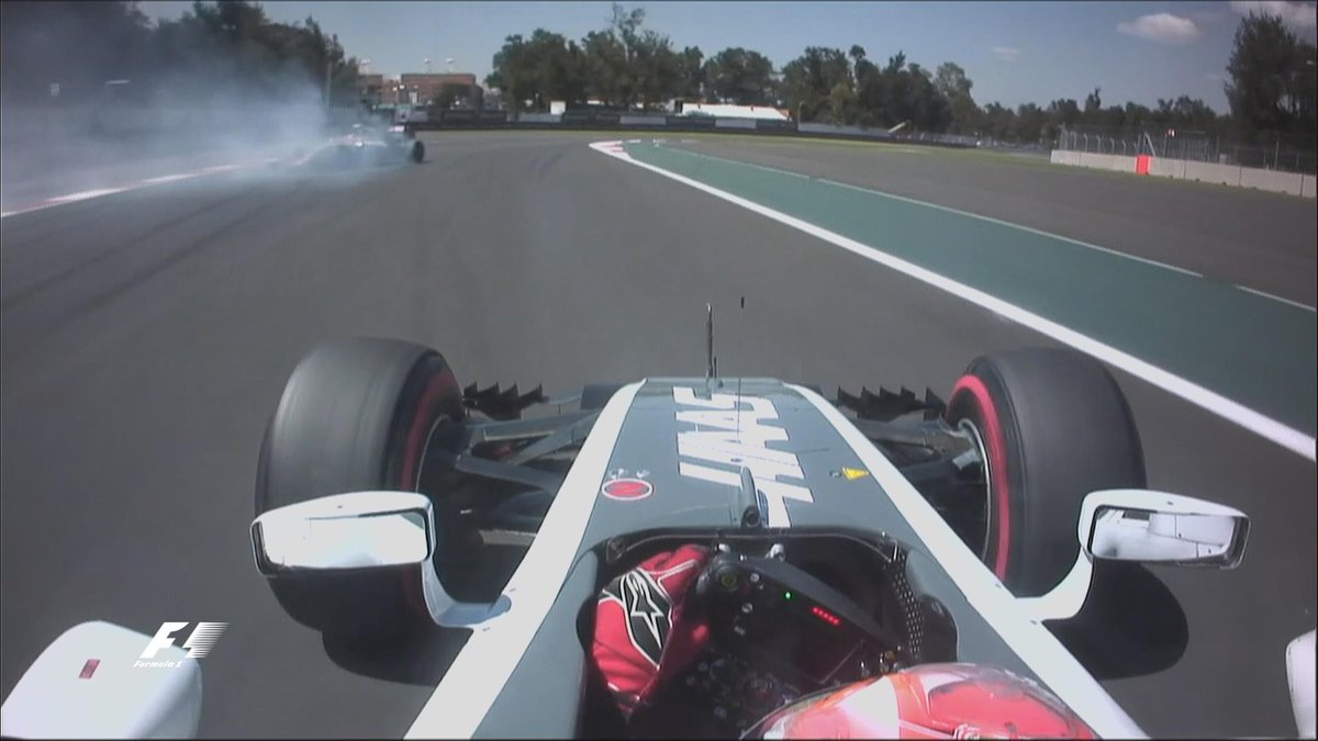 Grosjean se ve obligado a esquivar a Gutiérrez (vía @EnricoTornello)