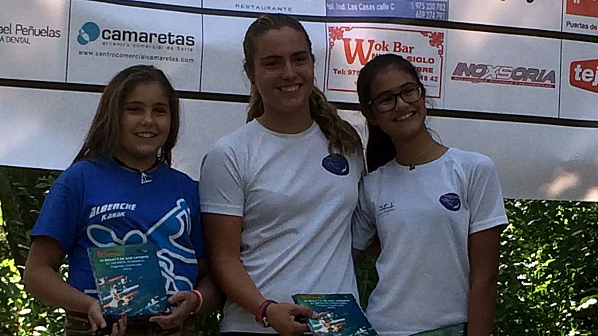 Podium Mujer Infantil. Foto Vía: S.B.W.