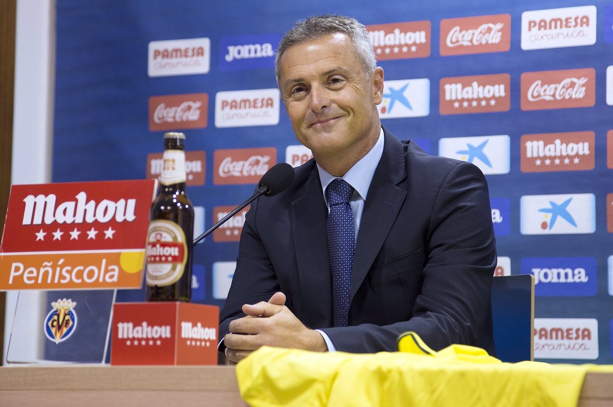 Escribá quiere que su equipo juegue a lo mismo que su rival, se intuye un buen partido de fútbol. foto-efe-