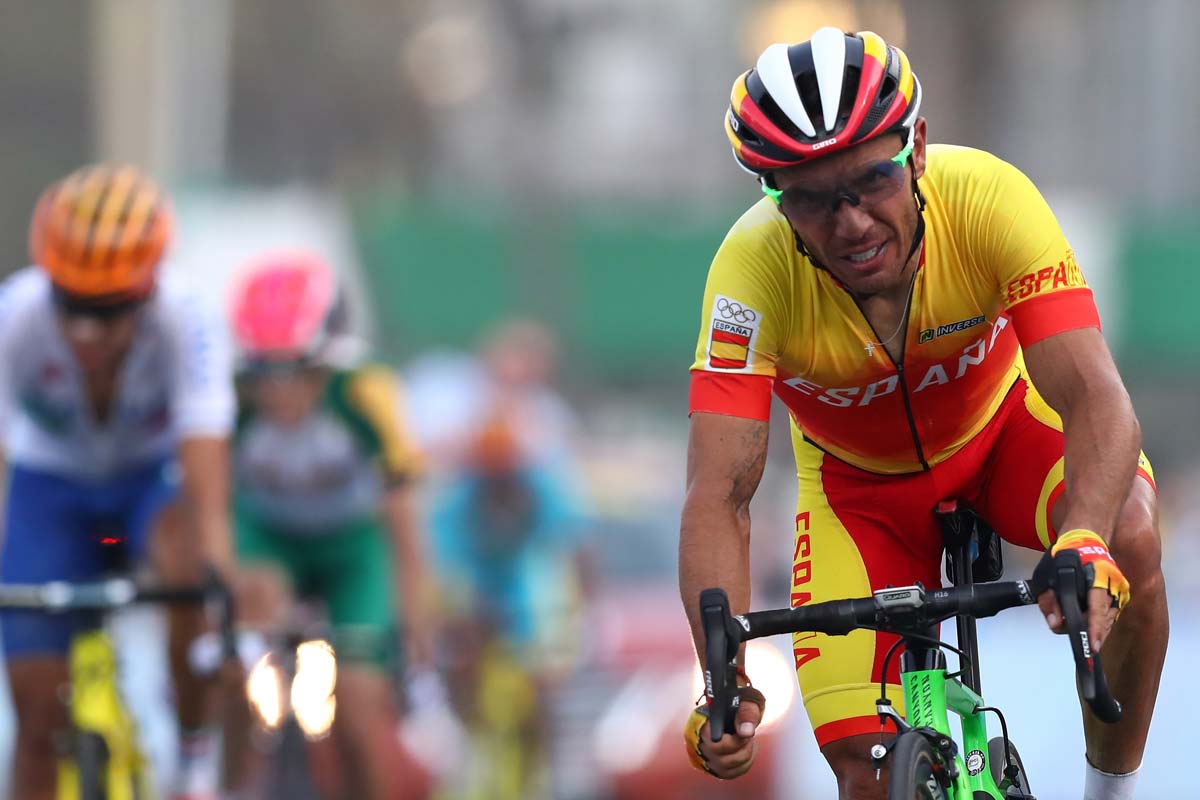 Purito llegando en 5º lugar a la meta de Río, en la que todos pensabamos que sería su última carrera como profesional. Imagen vía: www.sportyou.es