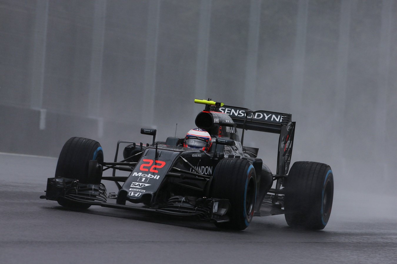 Jenson Button durante la carrera. Fuente: McLaren