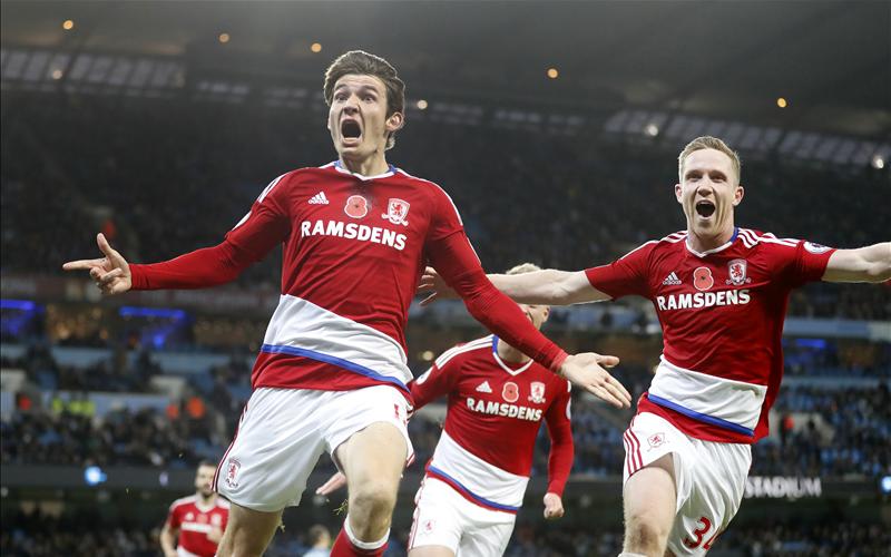 De Room anota el empate en los descuentos (@PremierLeague)