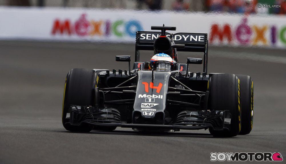 Alonso espera tener un mejor desempeño en las dos carreras restantes, tomar un descanso y superar en 2017 este año. / Foto vía laf1.es