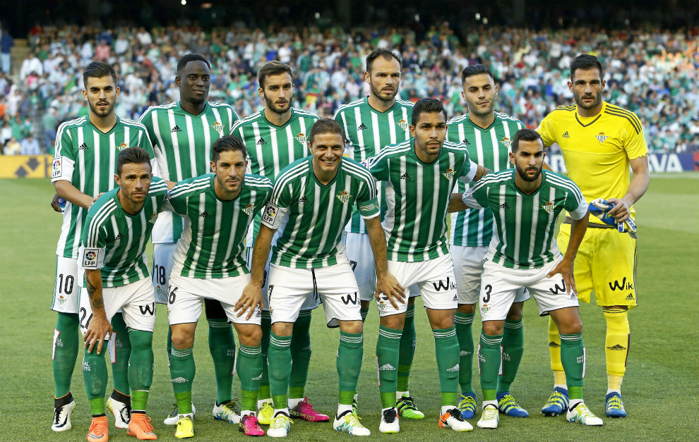 El Betis, con nuevo entrenador,espera sobreponerse a un rival directo de la Liga Santander foto -Marca-