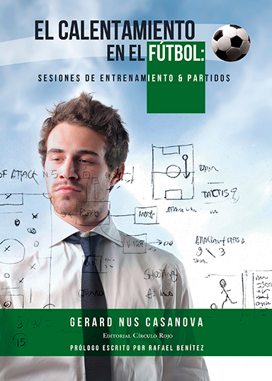 Gerard Nus con su libro "El calentamiento en el fútbol". / Imagen vía: Editorial Círculo Rojo