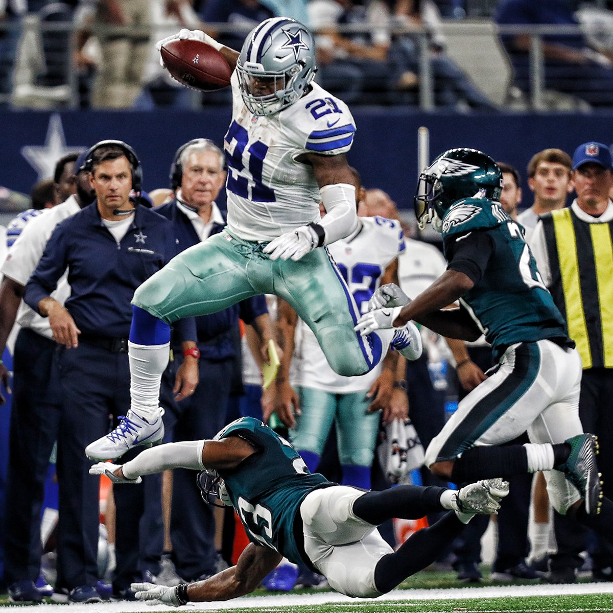 Elliot volvió a ser un arma indispensable en el ataque de Dallas (nfl.com)