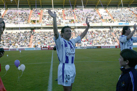 Despedida de Eusebio en el Valladolid (via: www.realvalladolid.es)