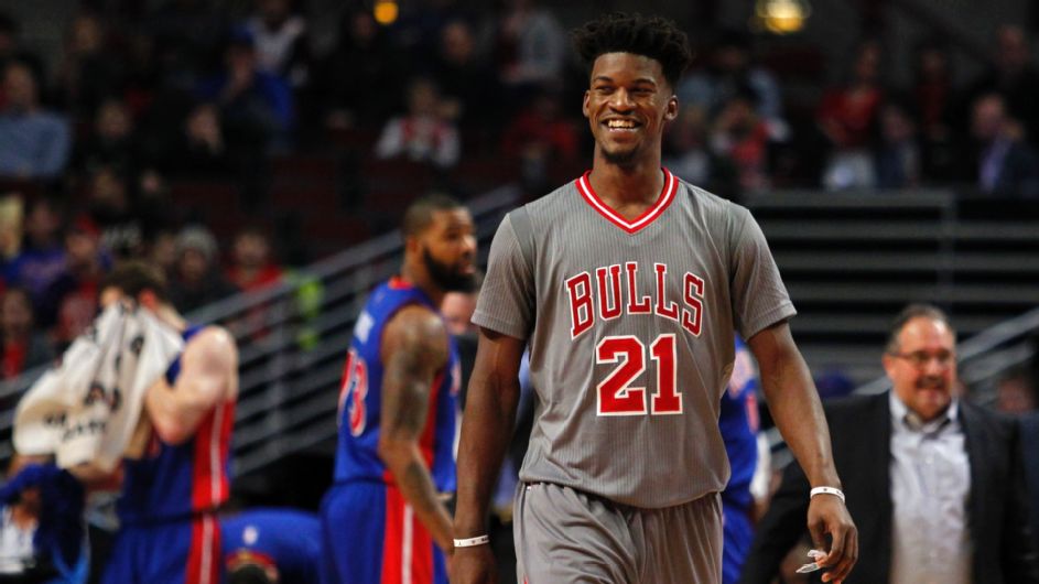 Butler celebra la victoria de los Bulls ante los Pistons.
foto vía: ESPN.com
