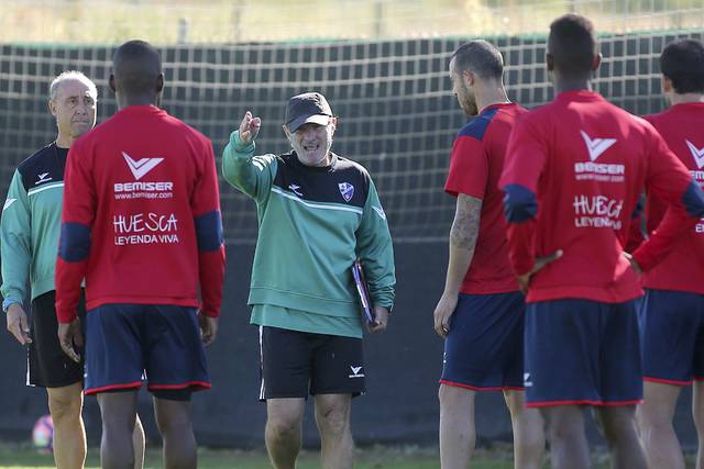 Entrenamiento S.D. Huesca - http://www.heraldo.es
