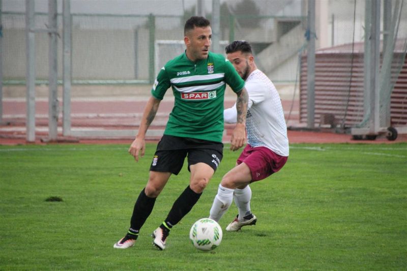 Imagen del F. C. Jumilla – F. C. Cartagena. Imagen vía: http://www.gacetacartagonova.com/jumilla-0-1-fc-cartagena-galeria-fotografica/