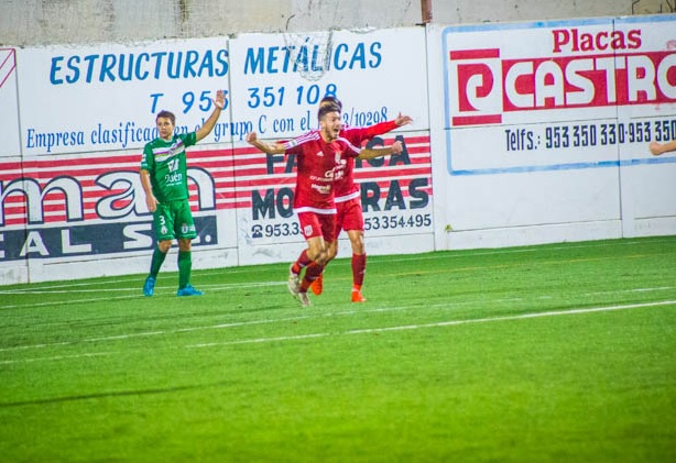 Imagen del Mancha Real – Mérida. Imagen vía: https://www.mancharealviva.com/novedades/tropiezo-los-verdes-la-juventud-ante-merida-ad-inmerecido-0-1