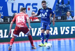 Bruno Taffy encara a Fernando en un lance del partido