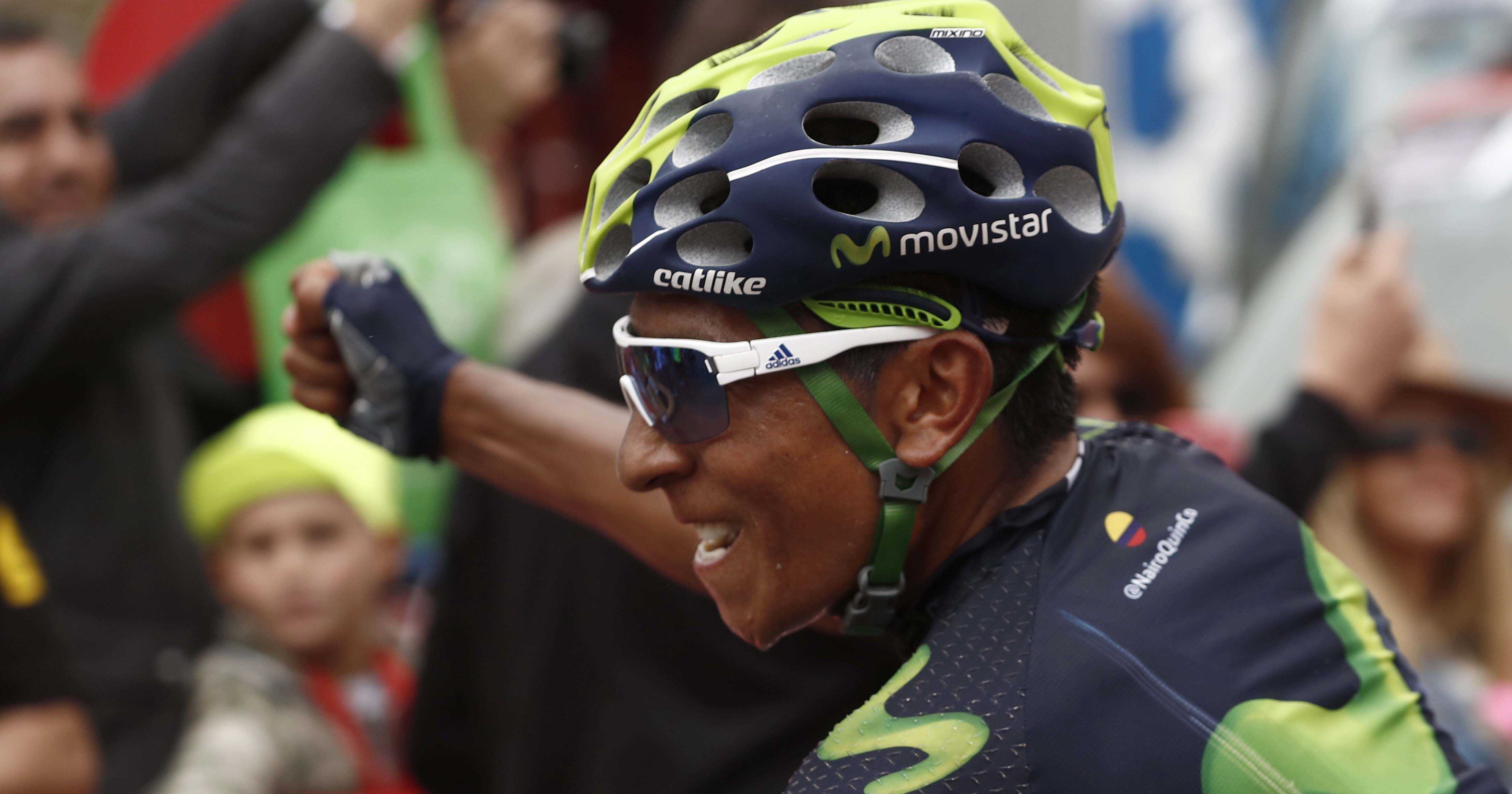 GRA322 LAGOS DE COVADONGA (ASTURIAS), 29/08/2016.- El ciclista colombiano Nairo Quintana (Movistar) ha ganado la décima etapa de la Vuelta a España, de 188,7 kilómetros entre Lugones y Lagos de Covadonga, y recupera el liderato.- EFE/Javier Lizón