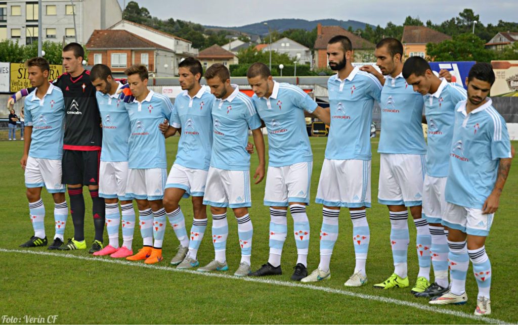 El filial celeste guarda un minuto de silencio antes de un partido (Foto: Canteiraceleste.com)