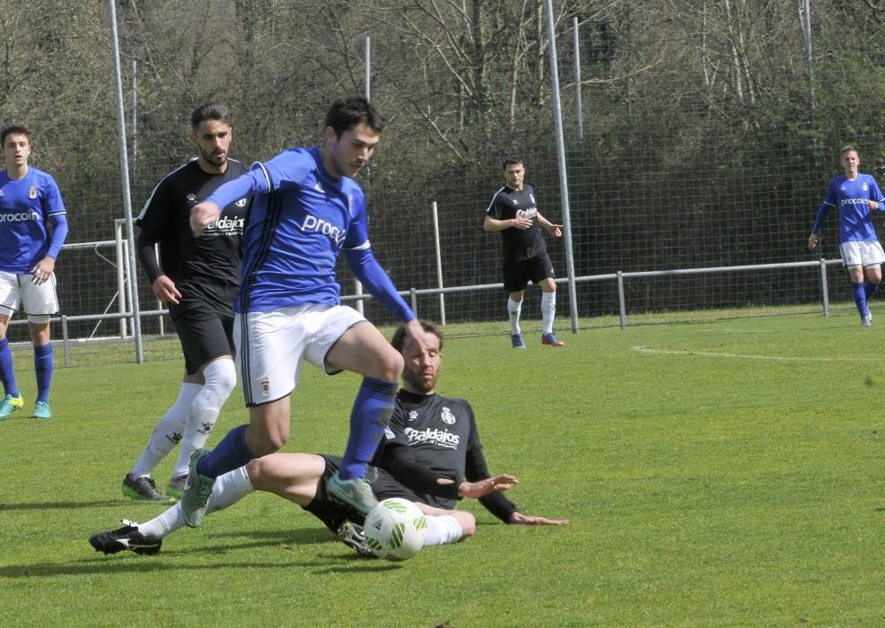 El Real Avilés olvidó sus problemas extradeportivos para vencer con autoridad en El Requexón (Foto: La Nueva España)