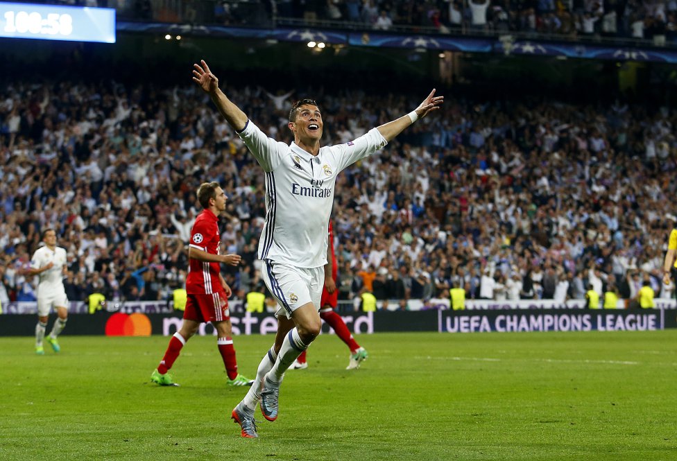 Cristiano Ronaldo fue el mejor de los blancos ante el Bayern consiguiendo un hat-trick | Foto: Jesús Alvarez (Diario AS).