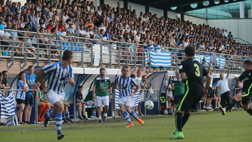Lance del encuentro de ida en tierras beasindarras (Foto: Mundo Deportivo)