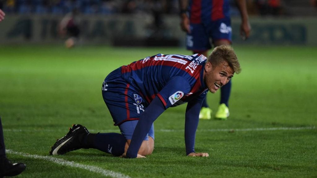 Samu Sáiz buscó el gol para el Huesca, pero tampoco tuvo fortuna (Foto: AS.com)