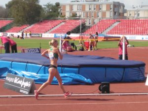 #campeonatodeespañaabsoluto #juliatakacs @julytakacs marchando sóla y batiendo el Récord del Estadio