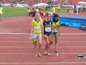 #campeonatodeespañaabsoluto #juliatakacs @julytakacs homenajeada junto a la Subcampeona #lidiasanchezpuebla y #amandacano medalla de bronce 