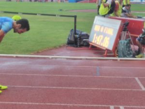 #campeonatodeespañaabsoluto Emocionante carrera de 800 ml con #kevinlopezyerga @kevinlopezyerga y un sorprendente vencedor 