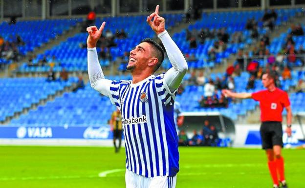 Merquelanz celebra un gol esta temporada en Zubieta (Foto: Diario Vasco)