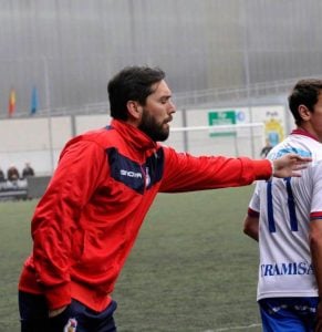 El Langreo entrenado por Hernán Pérez es el conjunto en mejor momento de la categoría