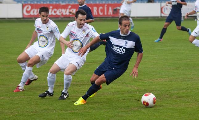 El empate entre Marino y Langreo deja a Vetusta más líder (Foto: LNE)
